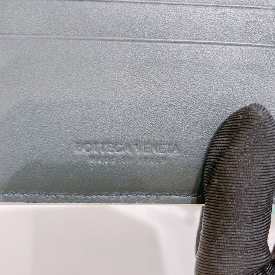 TW4898 Bottega Veneta 寶緹嘉經典大格仔兩摺銀包 Cassette Bi-Fold Wallet Calfskin Dark Green x White-7