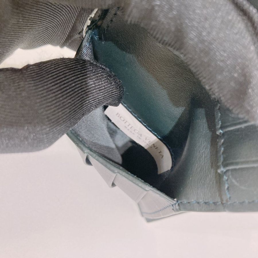 TW4898 Bottega Veneta 寶緹嘉經典大格仔兩摺銀包 Cassette Bi-Fold Wallet Calfskin Dark Green x White-8
