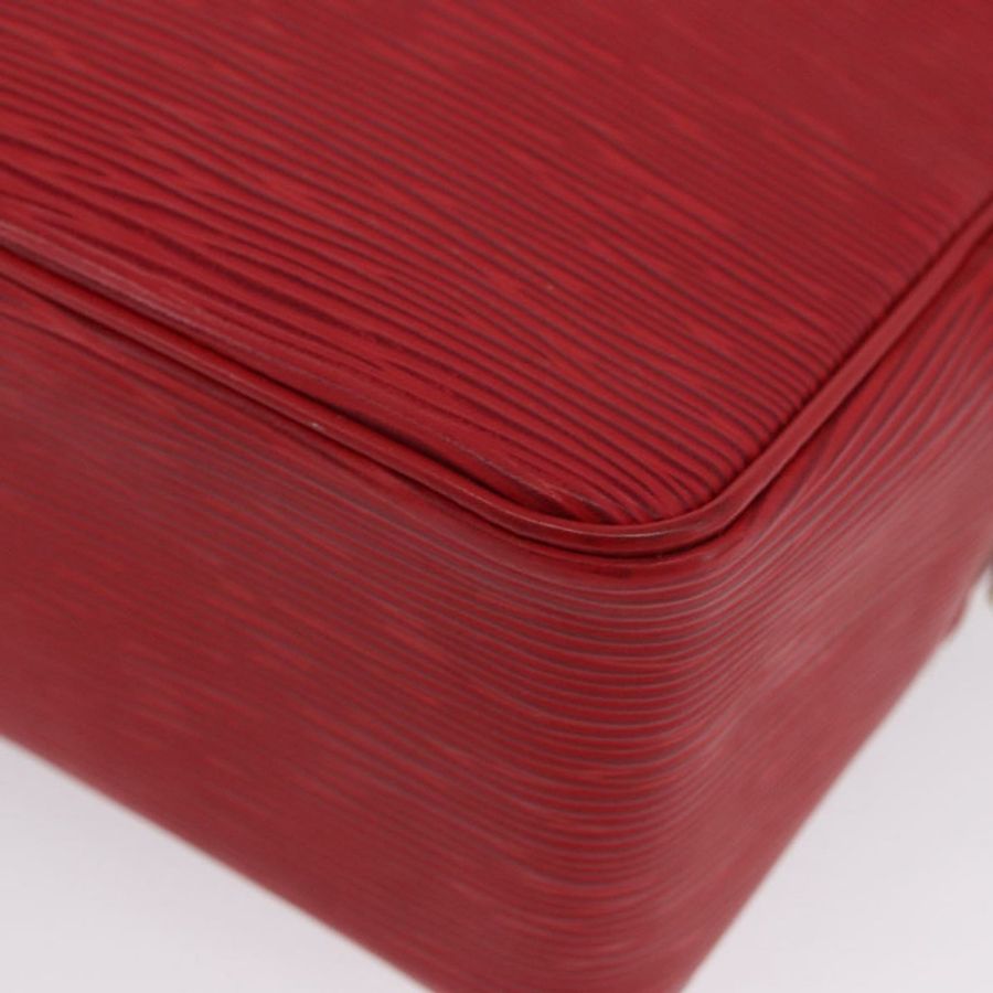 【日本直送】路易威登 Epi Trousse Toilette 28 手拿包 紅色 LV 正品 BSZ641-10