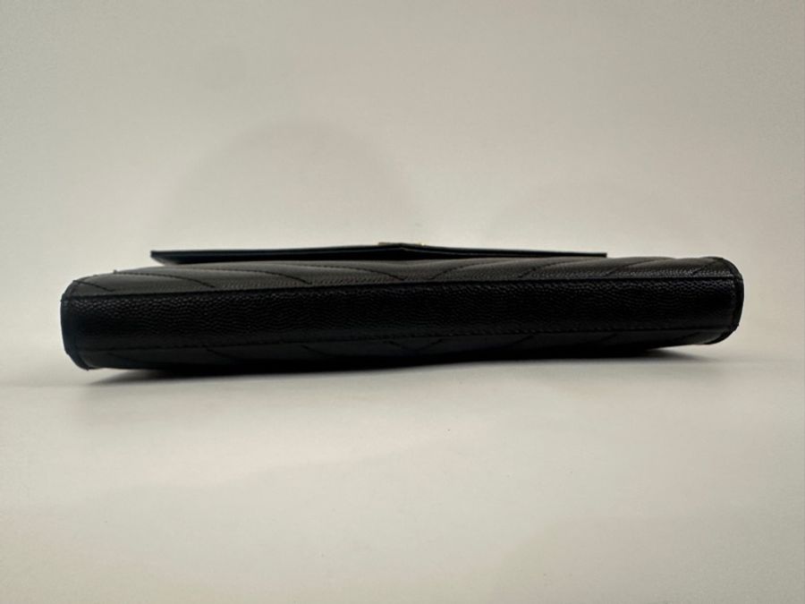 YSL  黑魚子醬牛皮金釦 WOC-3