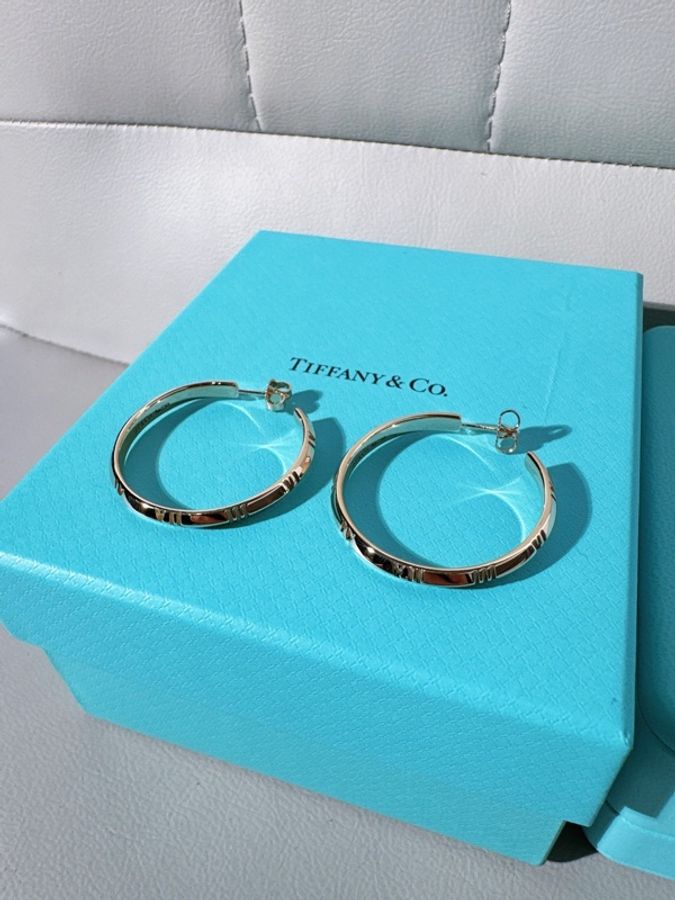 98新 Tiffany蒂芙尼 Atlas X系列 經典大圈Hoop耳環,18K玫瑰金,以紐約旗艦店時鐘的羅馬數字為靈感設計-3