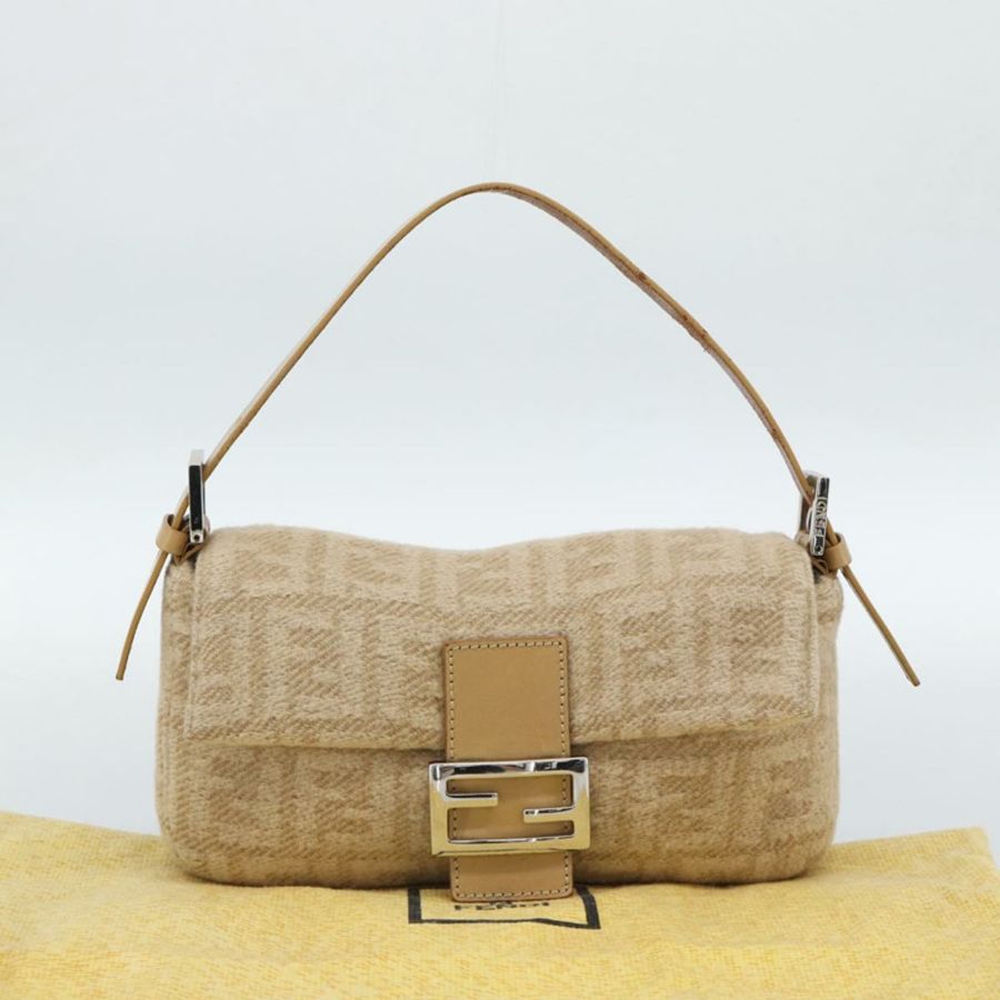【日本直送】FENDI Zucca帆布Mamma Baguette單肩包,毛氈材質,米色/銀色,正品編號186896SAM-11