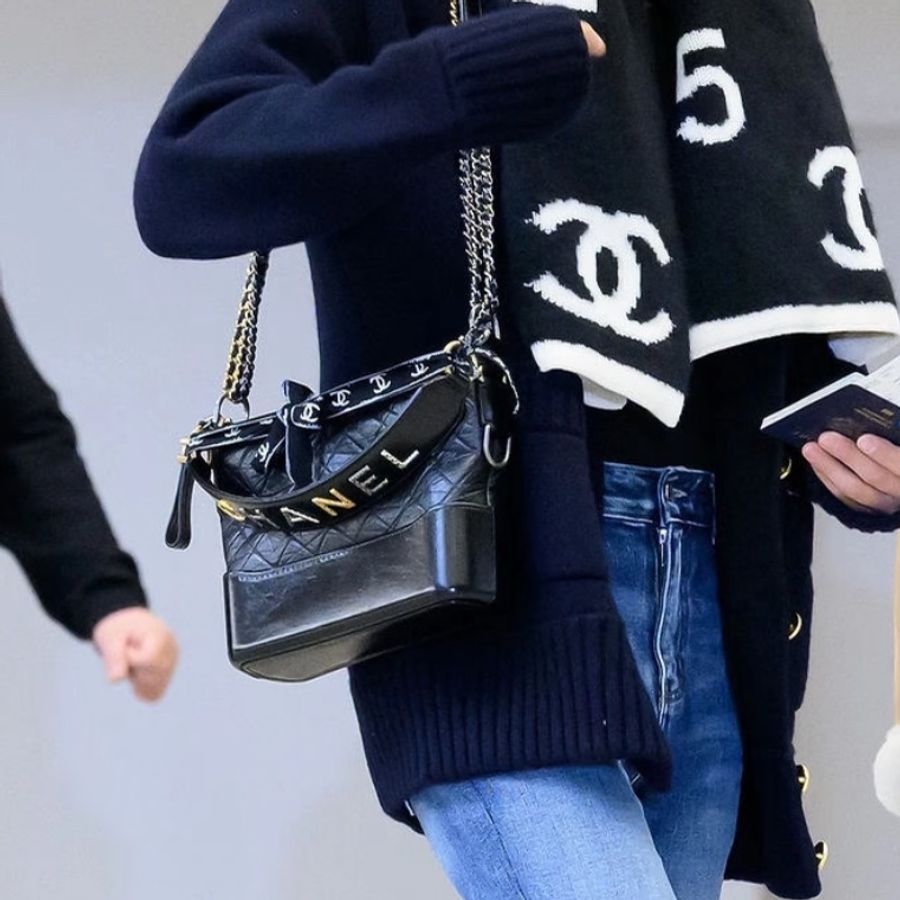 CHANEL香奈兒黑金穿皮鏈條手柄流浪包小號🦸🏻♀️全新全配🈶購證-6