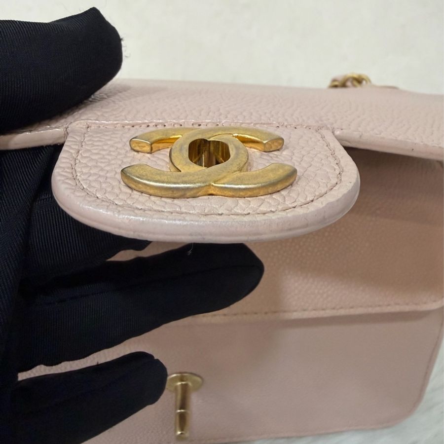 CHANEL A01112 粉膚色荔枝皮金鍊CF25 COCO 肩背包 斜背包 CF-25
