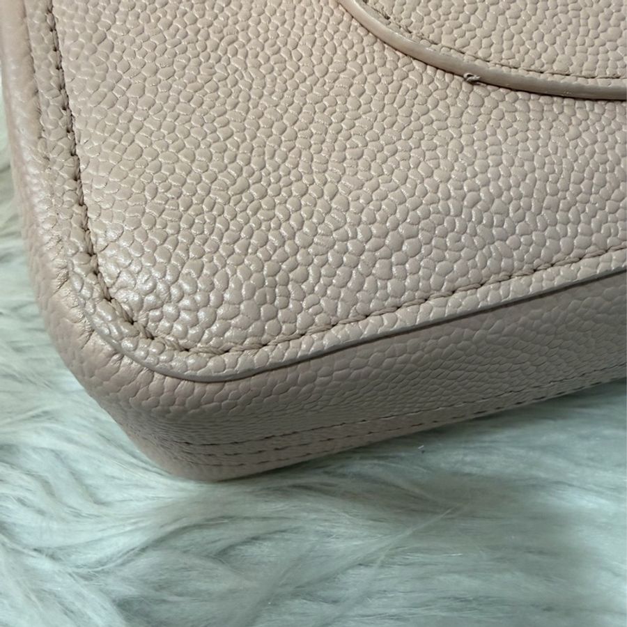 CHANEL A01112 粉膚色荔枝皮金鍊CF25 COCO 肩背包 斜背包 CF-75