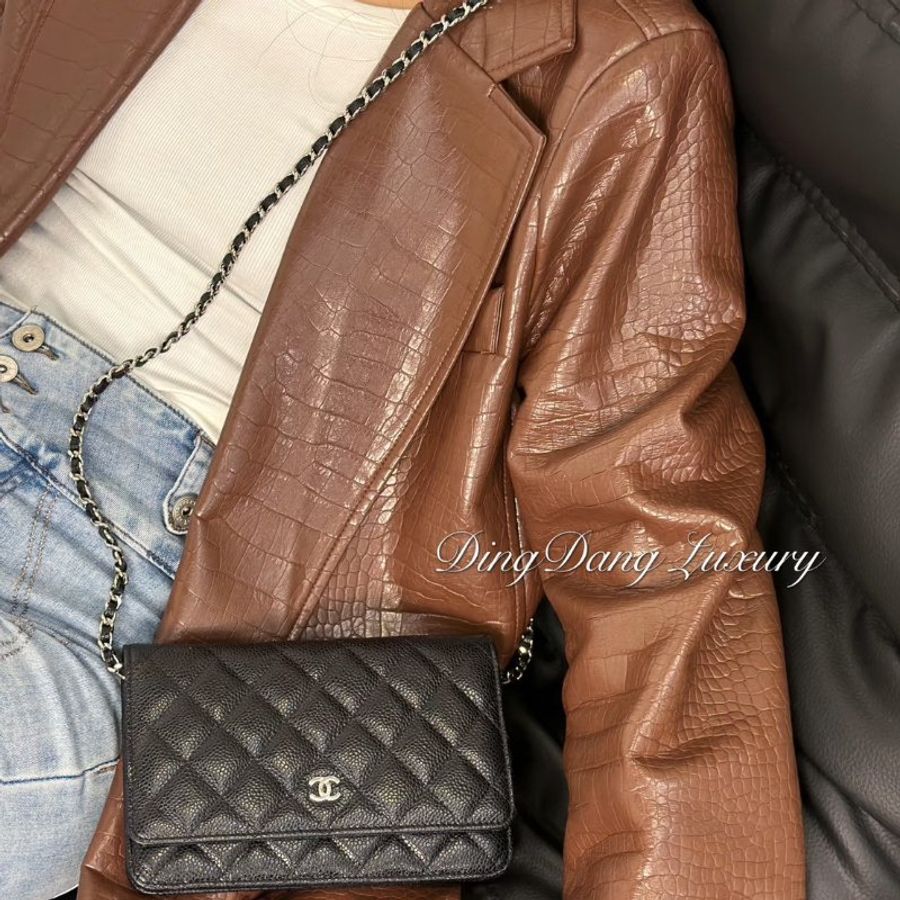Chanel WOC 黑銀荔枝牛-2