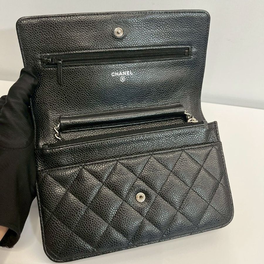 Chanel WOC 黑銀荔枝牛-16