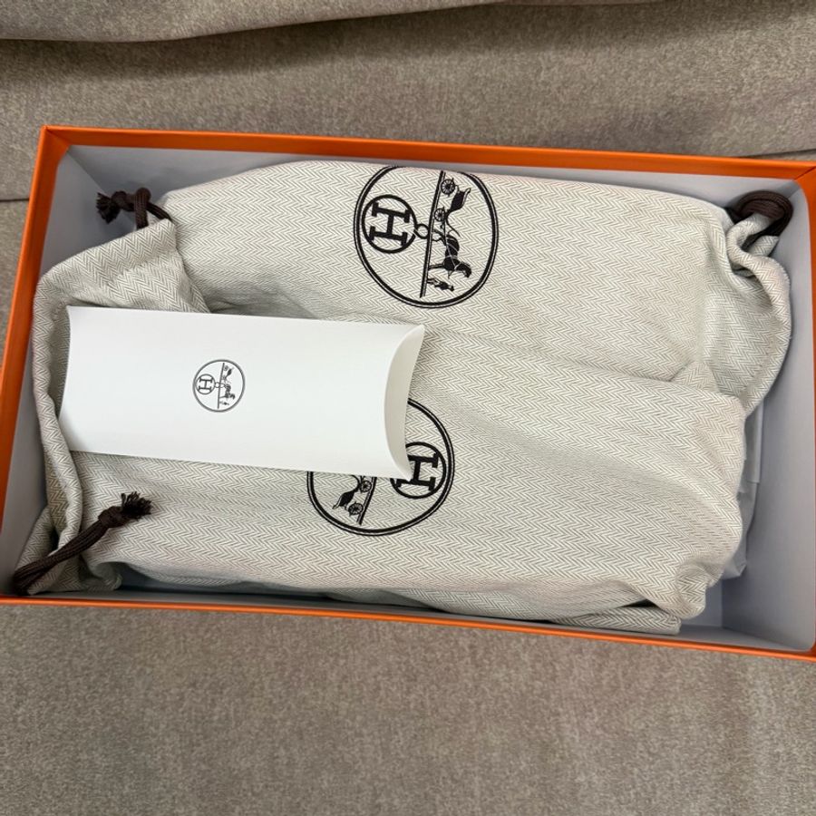 Hermes 全白運動鞋-2