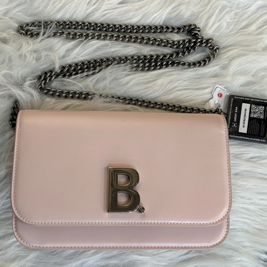 Balenciaga wallet on chain 櫻花粉色鏈條包-5