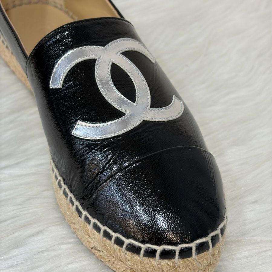 CHANEL G29762 黑色 漆亮羊皮 厚底 鉛筆鞋 鬆餅鞋 草編鞋 休閒鞋 平底鞋-4