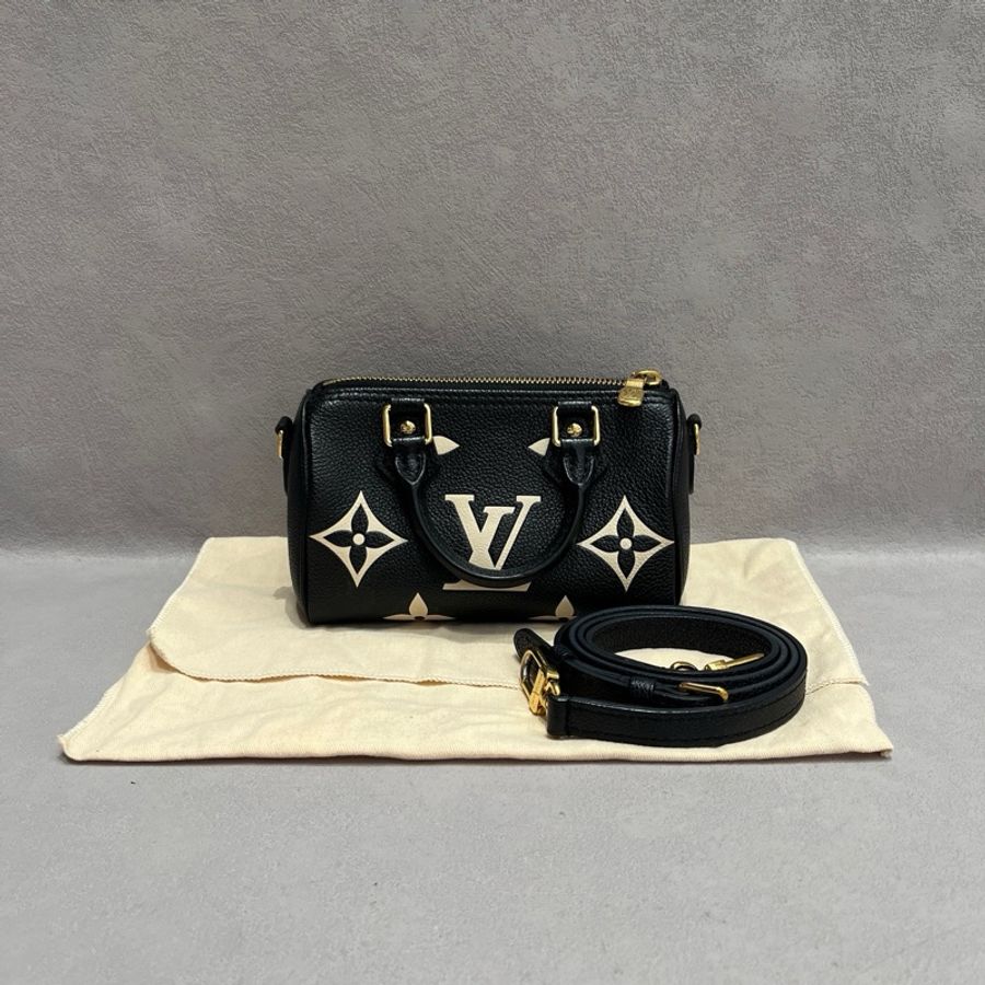 路易威登 LV speedy nano黑白熊貓全皮壓紋mini枕頭包手提包斜挎包 金扣 芯片款-0