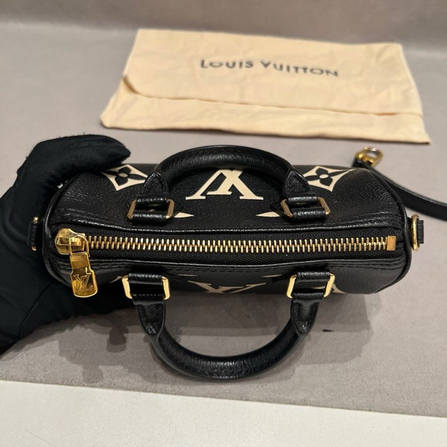 路易威登 LV speedy nano黑白熊貓全皮壓紋mini枕頭包手提包斜挎包 金扣 芯片款-6