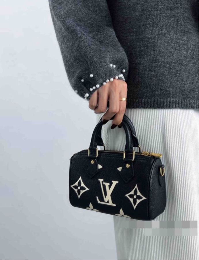 路易威登 LV speedy nano黑白熊貓全皮壓紋mini枕頭包手提包斜挎包 金扣 芯片款-8