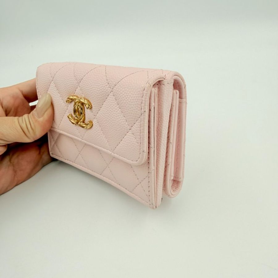 CHANEL - 粉色牛皮麻花金色雙C釦雙面mini三折短夾-3