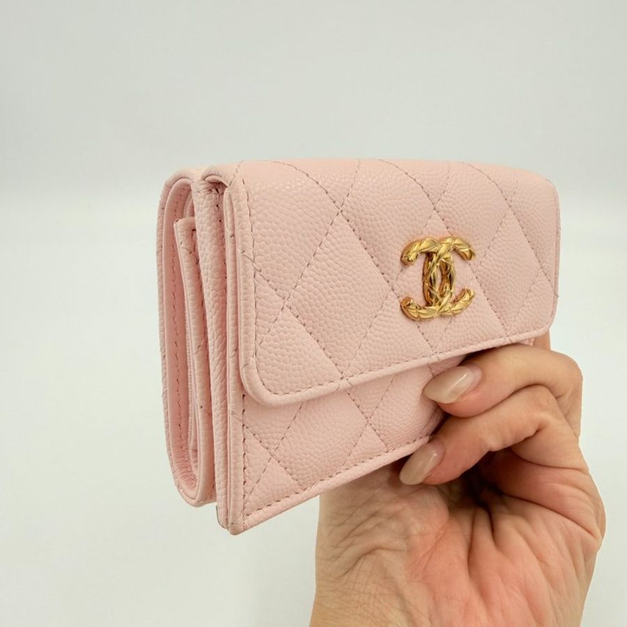 CHANEL - 粉色牛皮麻花金色雙C釦雙面mini三折短夾-4