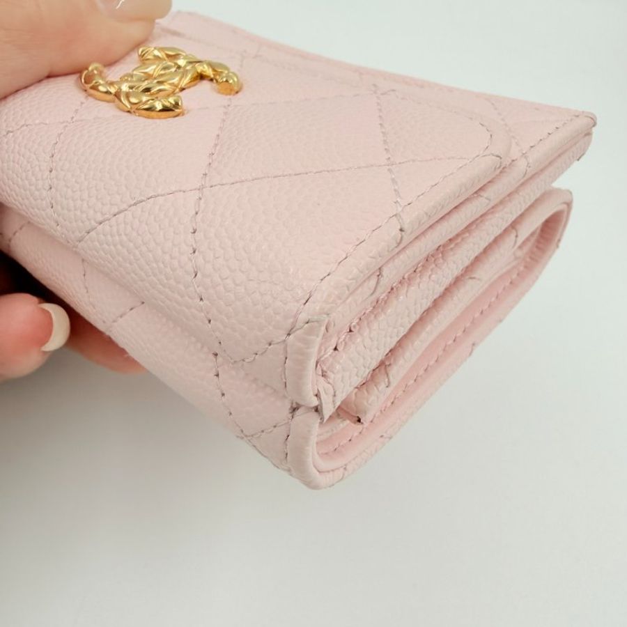 CHANEL - 粉色牛皮麻花金色雙C釦雙面mini三折短夾-12