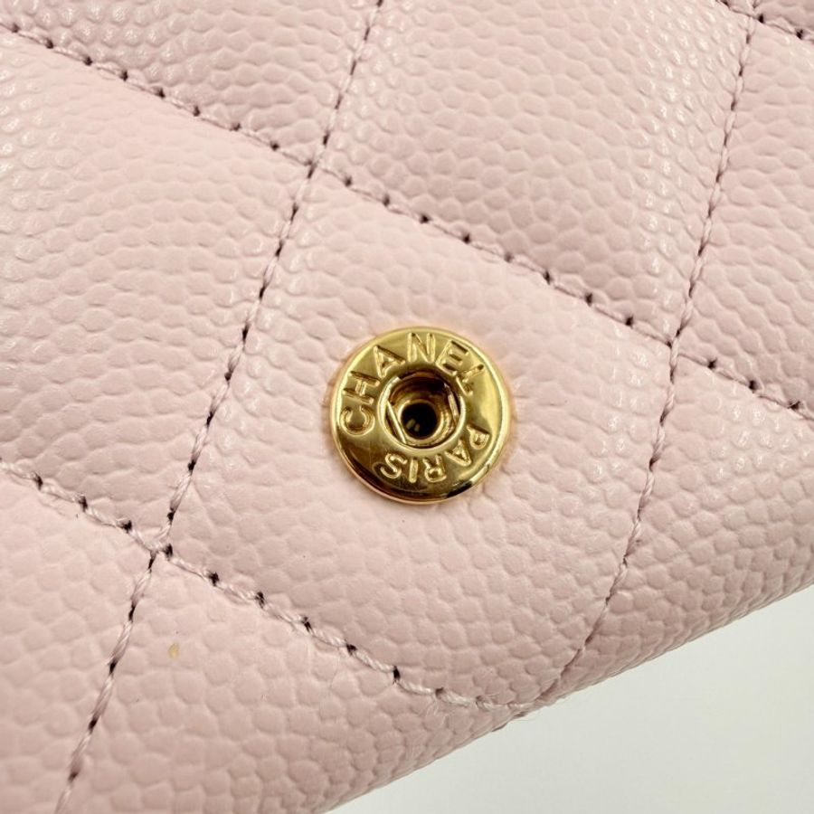 CHANEL - 粉色牛皮麻花金色雙C釦雙面mini三折短夾-17