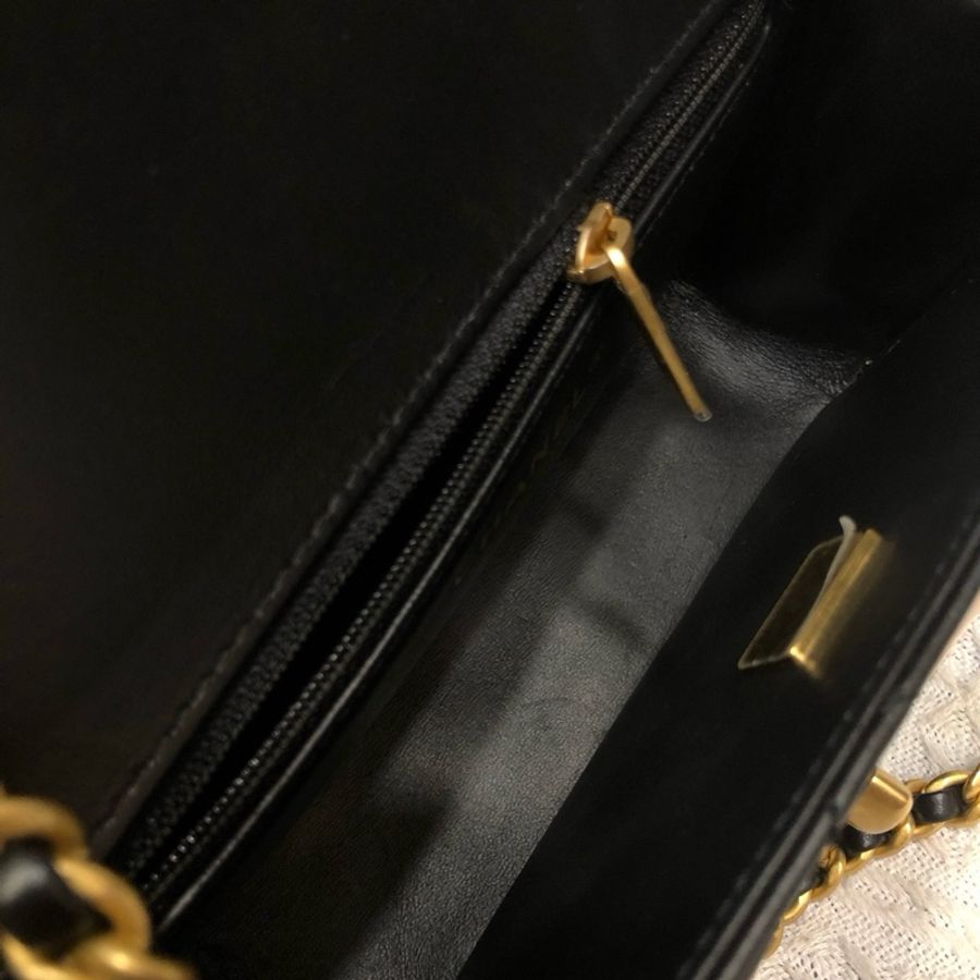 Chanel 香奈兒24B 黑金雙C大金扣 迷你口蓋包單肩包斜挎包 芯片款-6