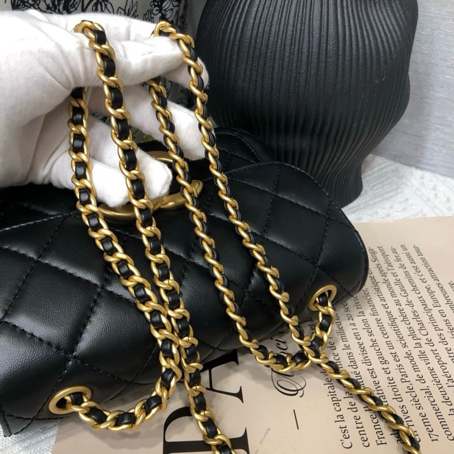Chanel 香奈兒24B 黑金雙C大金扣 迷你口蓋包單肩包斜挎包 芯片款-8