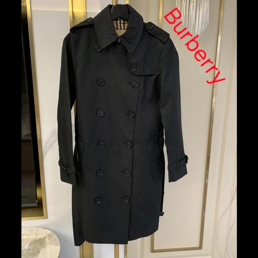 原價5萬2／全新未使用／Burberry 時尚女神風衣-16