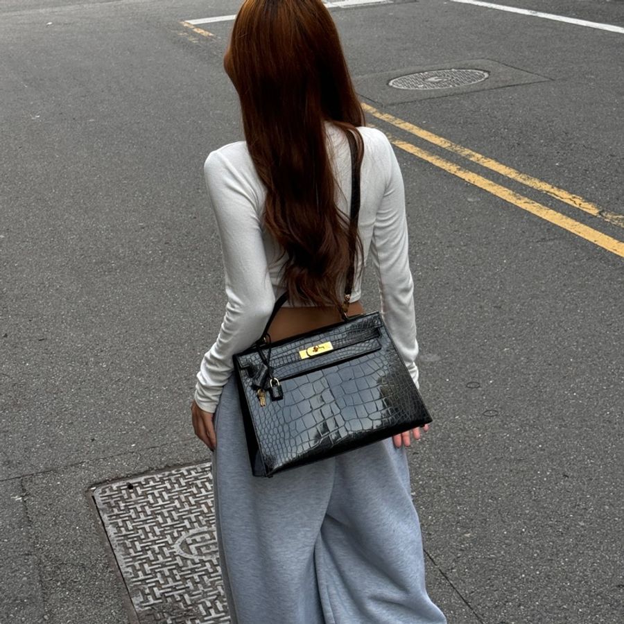 (真鱷魚皮🐊) Hermes Kelly 32 黑金 方塊鱷魚皮 全配🎁-7