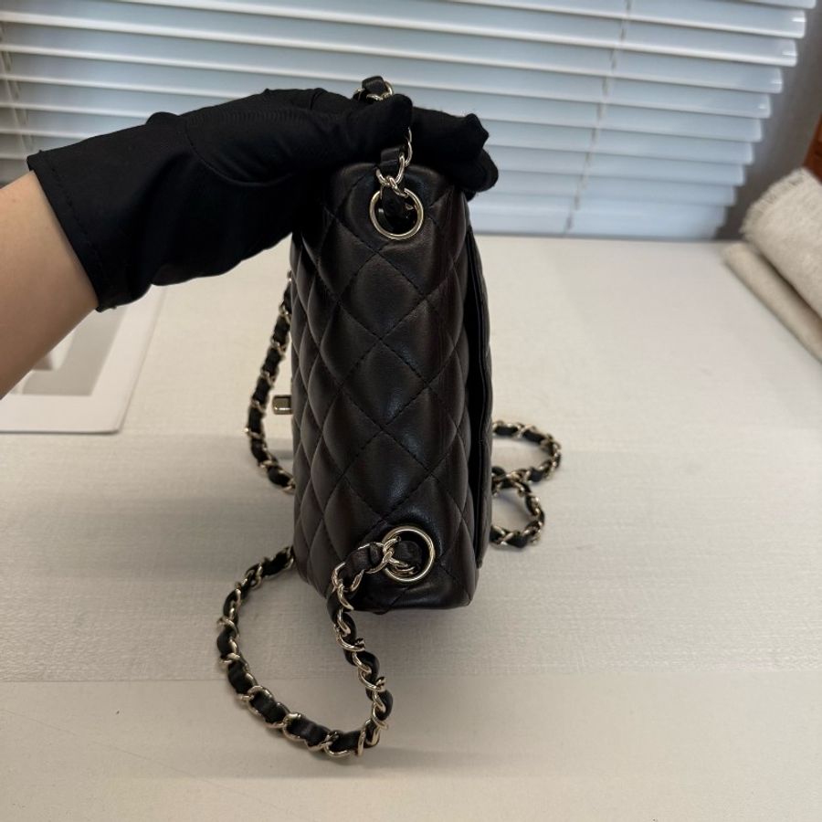 Chanel 22C黑金羊皮方胖子鏈條包 晶片款-15