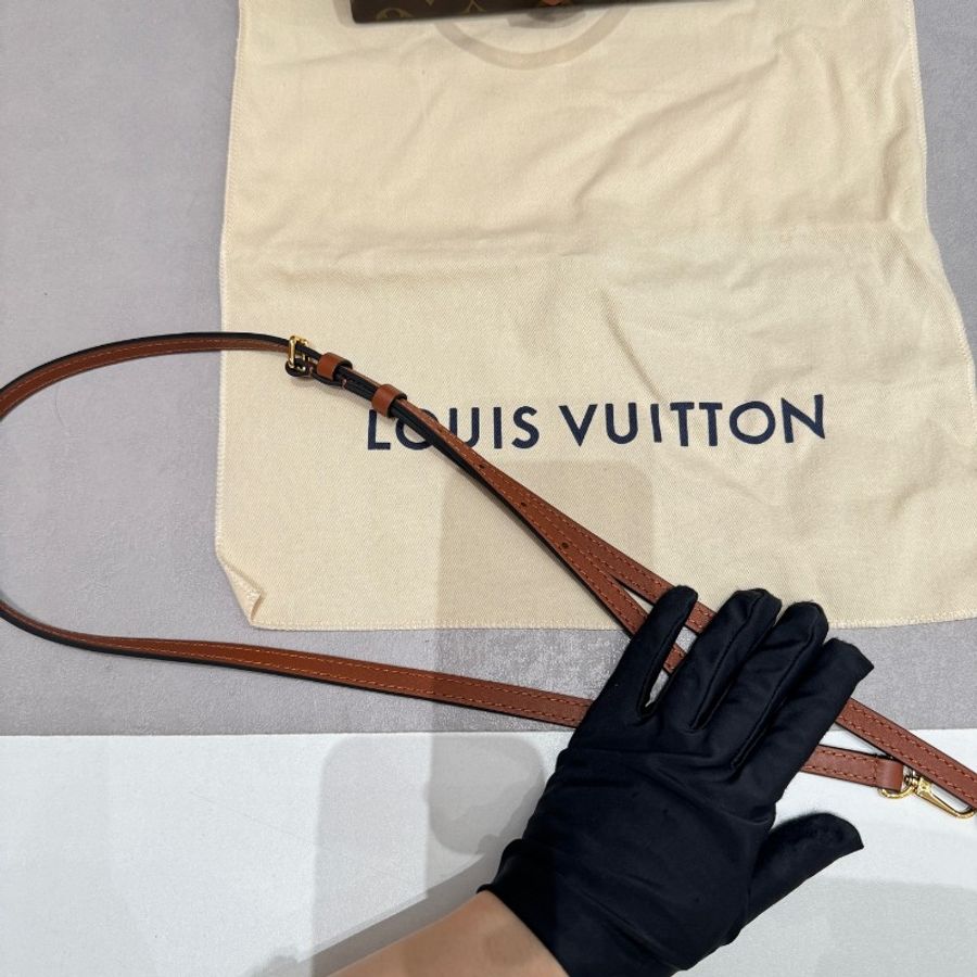 LV Locky BB 老花拼焦糖色鎖頭包 晶片款-13