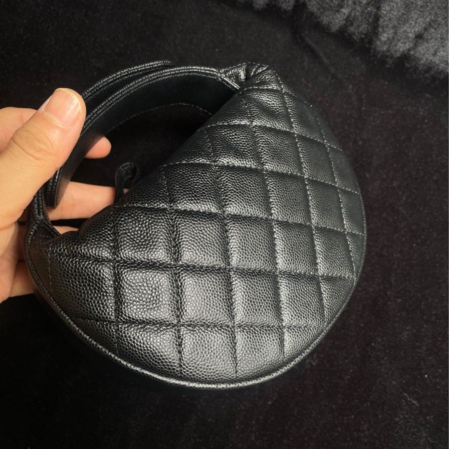 香奈兒 · Chanel 黑金魚子醬牛皮呼啦圈手拎包(23B)-3
