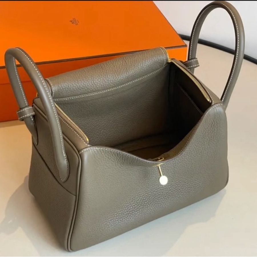 必秒🈹99新 閑置品愛馬仕 Hermes lindy 26 大象灰 金扣-10