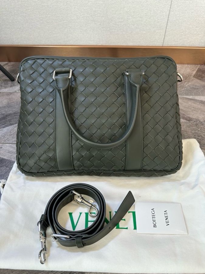 全新 BV 葆蝶家 新款大格純手工編織 公文包 男款 橄榄绿色 超值手提單肩斜挎包-2