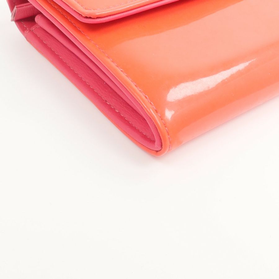 CHANEL 漆皮皮革Makeup Long Wallet長錢包-9