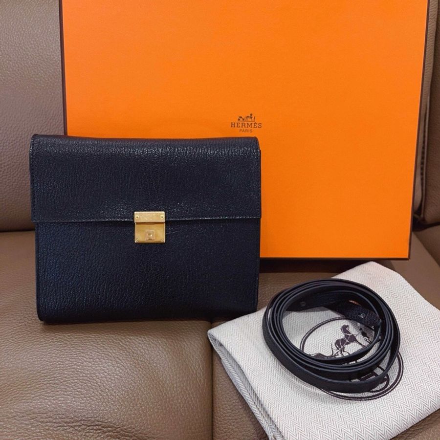 愛馬仕 Hermes clic16,黑金小挎包 Y刻 山羊皮 男女同款-1