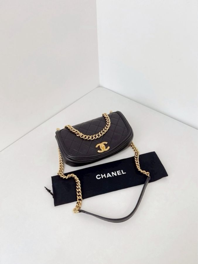 Chanel黑金半月鏈條馬鞍包 牛皮菱格雙環+CF旋扣-4