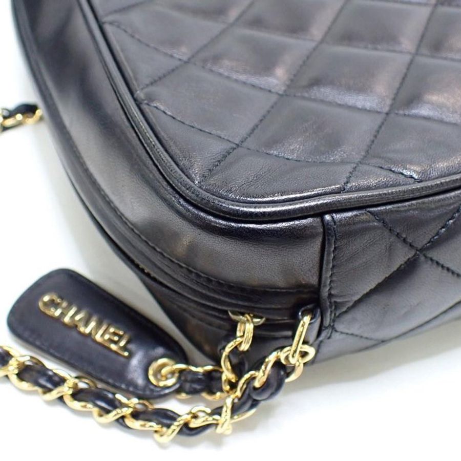 A01 Chanel 羊皮黑金相機包-38