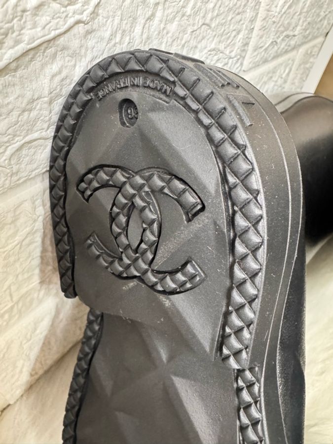 Chanel 香奈兒 黑色橡膠白色雙 C Logo 雨鞋 36-12