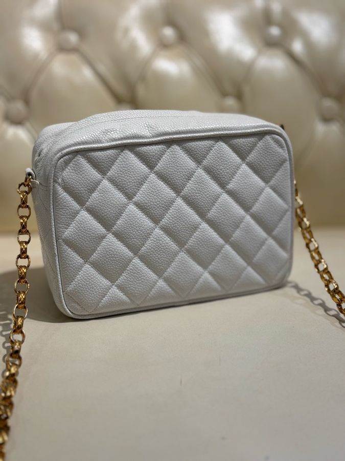 CHANEL Vintage白色Camera Bag牛皮配金鏈-6