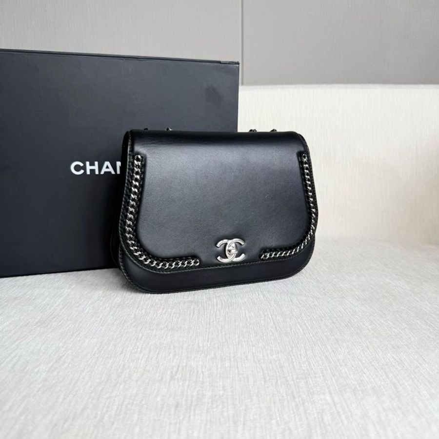 🖤 CHANEL 黑銀滾邊翻蓋南瓜包 🖤-11