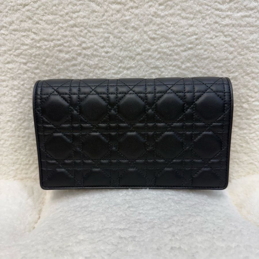 Dior 黑金羊皮藤格紋Lady Dior 鏈條包-6