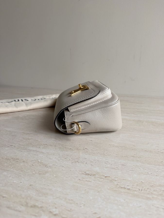 Louis Vuitton路易威登Lockme Tender灰色單肩包+芯片款 底長19cm-3