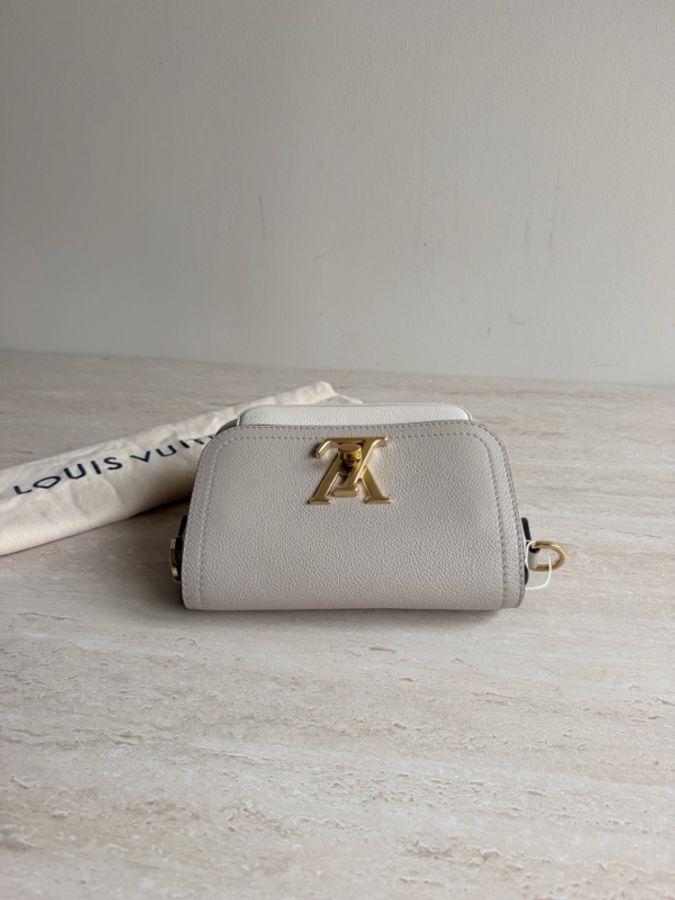 Louis Vuitton路易威登Lockme Tender灰色單肩包+芯片款 底長19cm-4