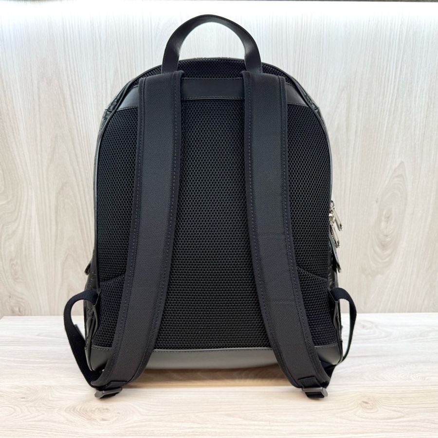 GUCCI黑銀牛皮後背包779838-2