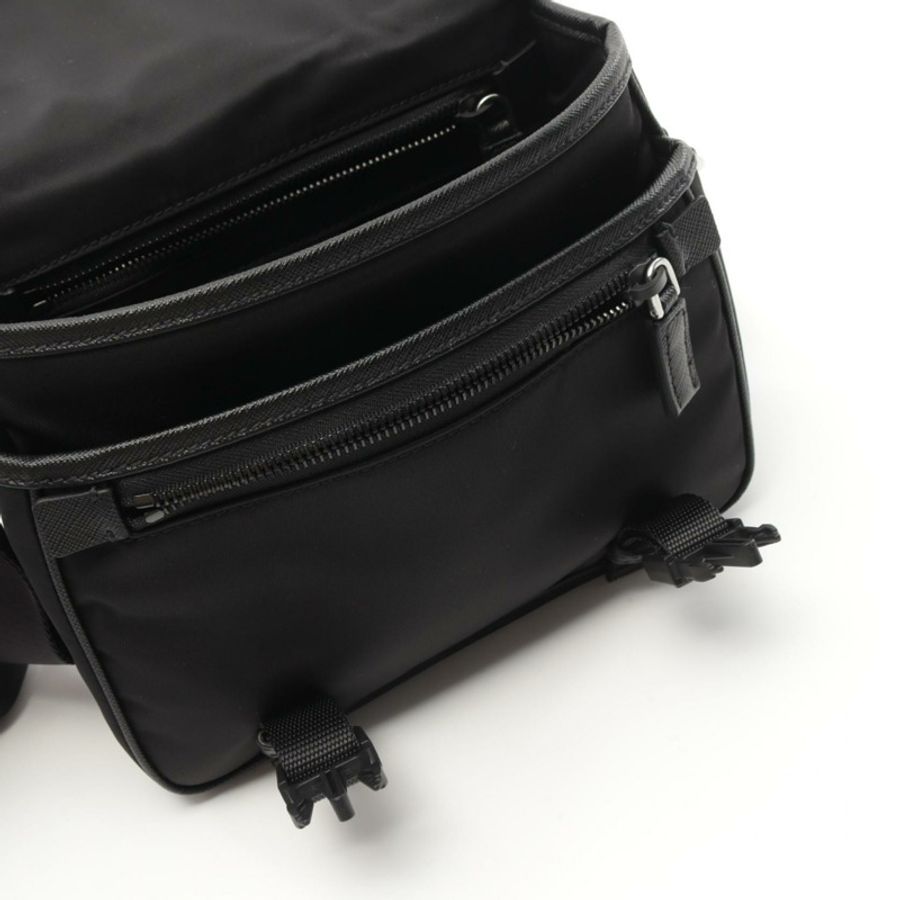 PRADA RE-NYLON TESSUTO+SAFFIANO 肩斜背包 2VD0342DMHF0002 黑色 全新-4