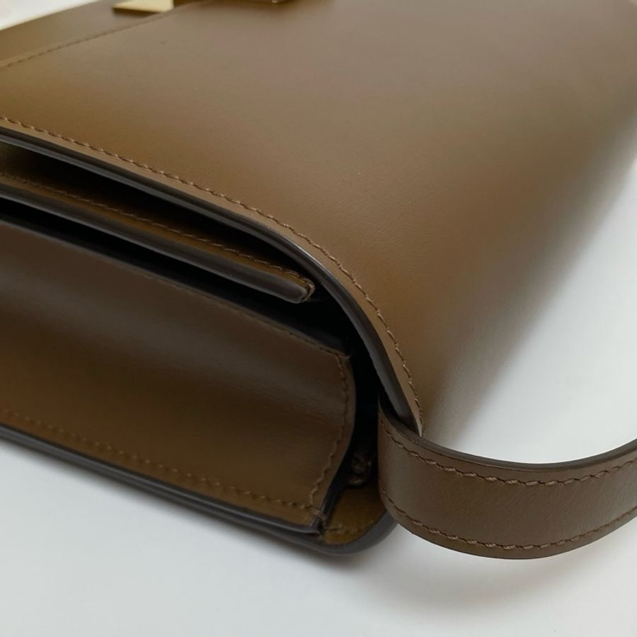 Celine 赛琳 box焦糖色中號復古金扣單肩斜挎包-6