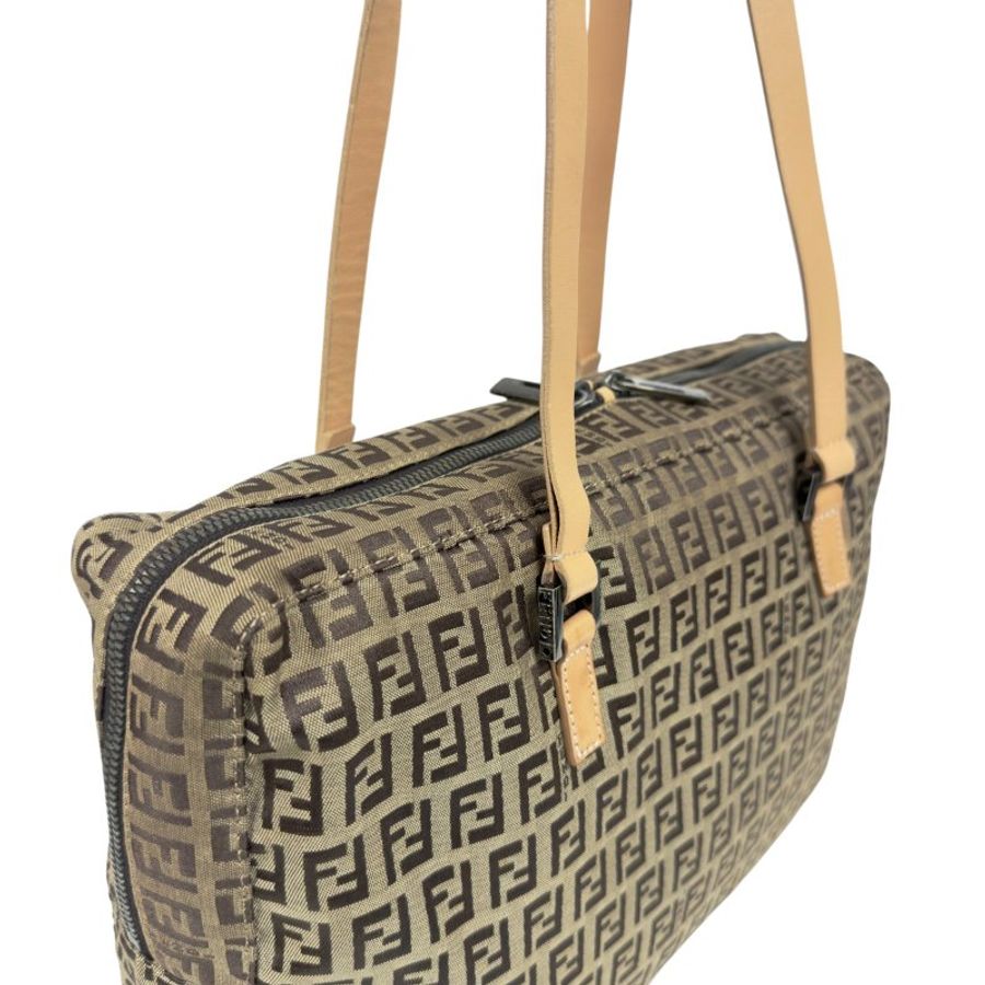 FENDI FF 肩背包-15