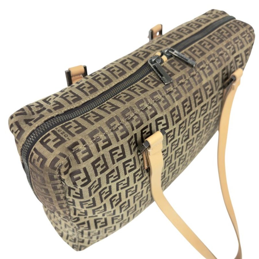 FENDI FF 肩背包-16