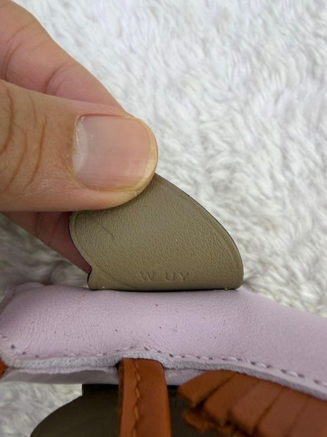 這是 Hermès Rodeo Pegase PM 小飛馬吊飾-2