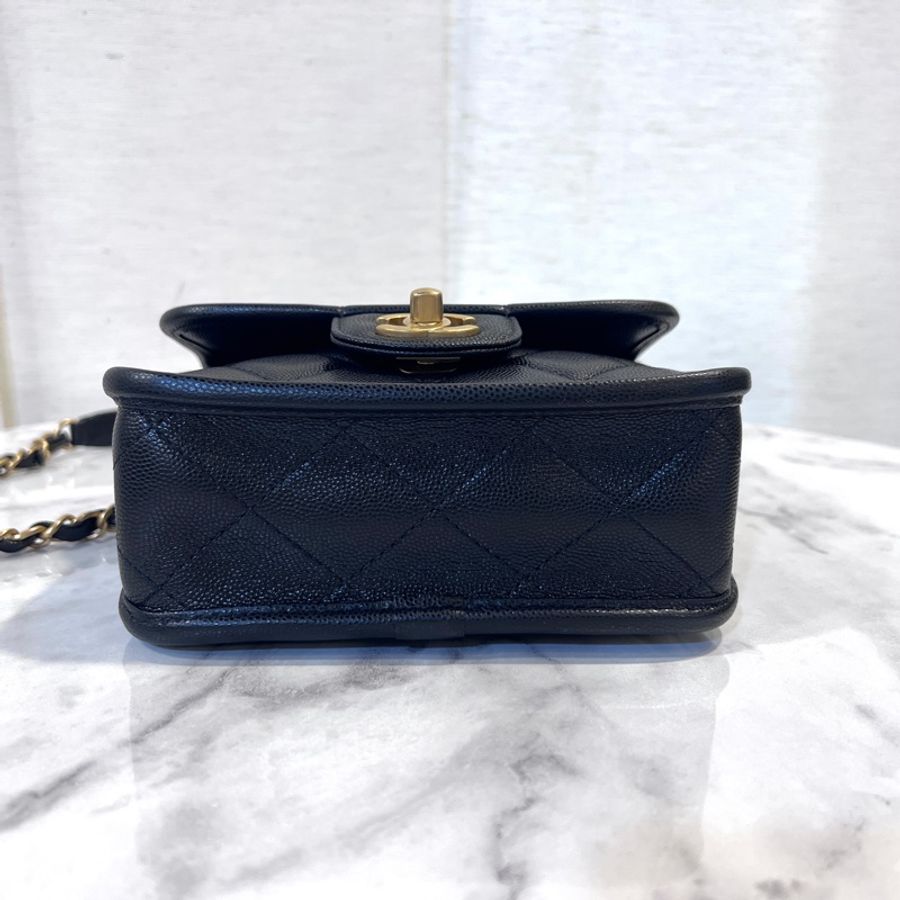 Chanel 黑荔枝皮金釦方形四葉草吊飾手提肩斜背包-2