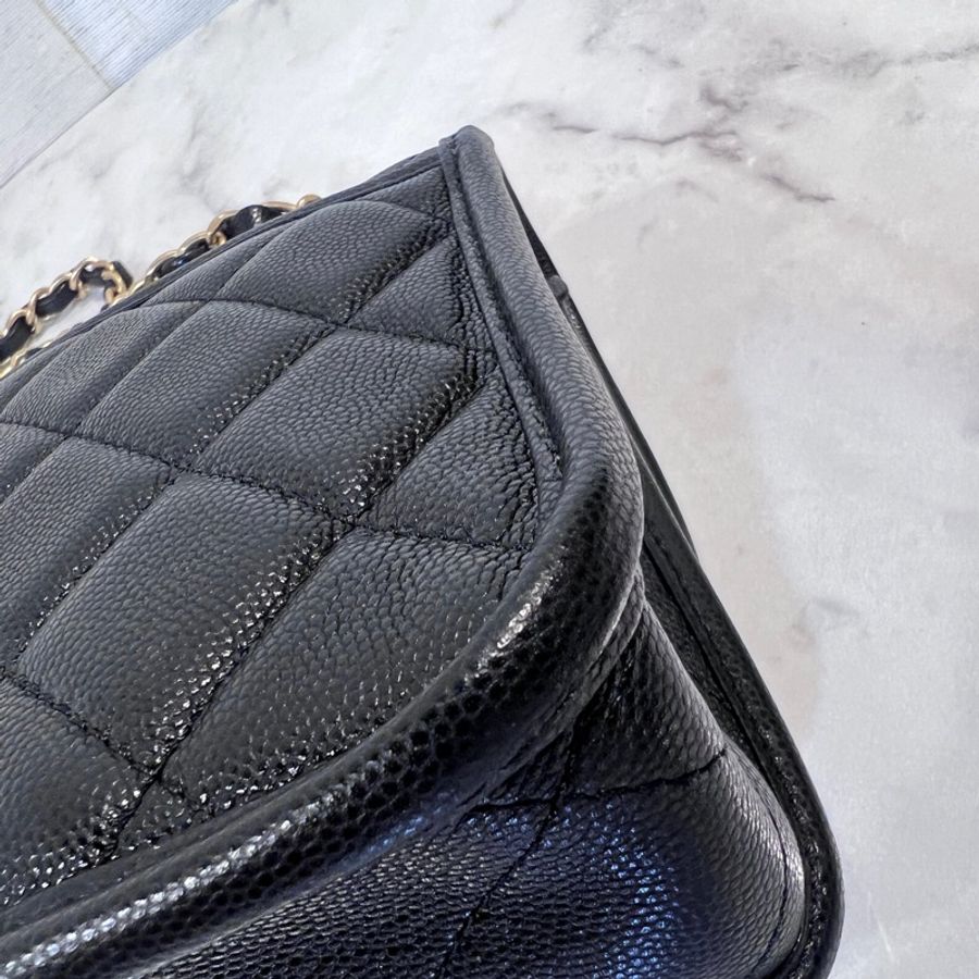 Chanel 黑荔枝皮金釦方形四葉草吊飾手提肩斜背包-8