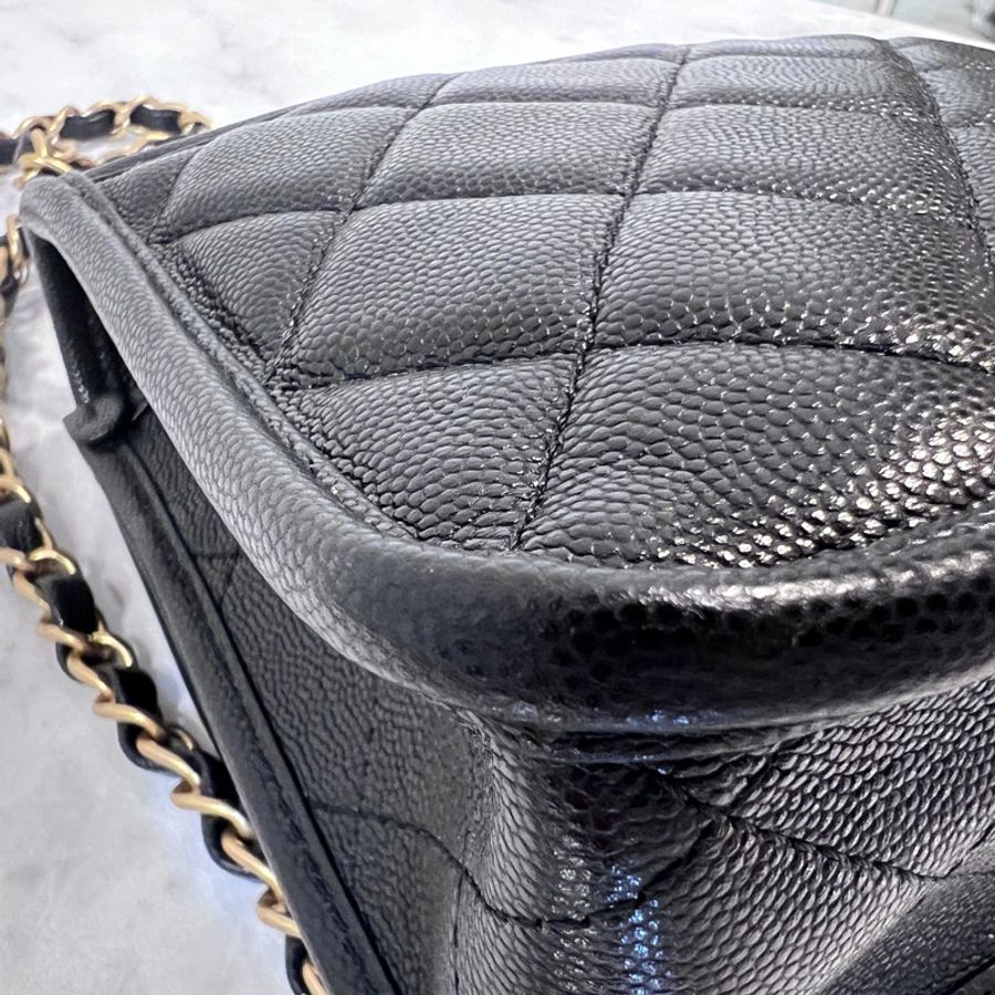 Chanel 黑荔枝皮金釦方形四葉草吊飾手提肩斜背包-9