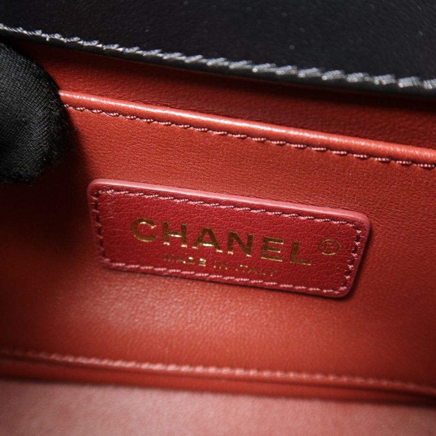 CHANEL 牛皮皮革Mini Flap鏈帶肩背袋-5